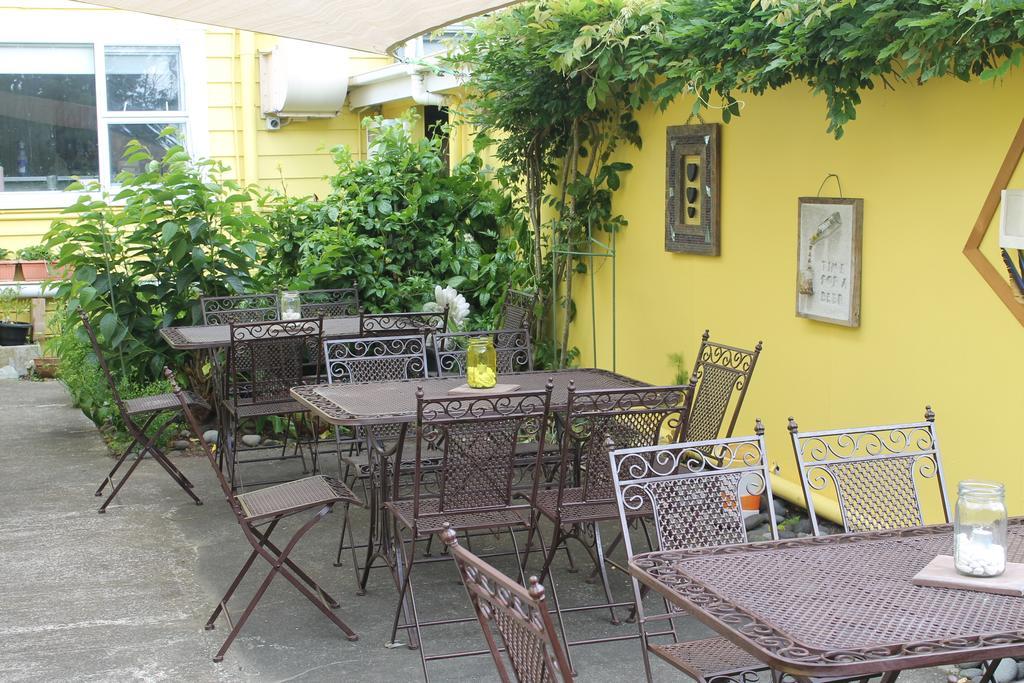 Stony River Hotel Okato Exterior photo