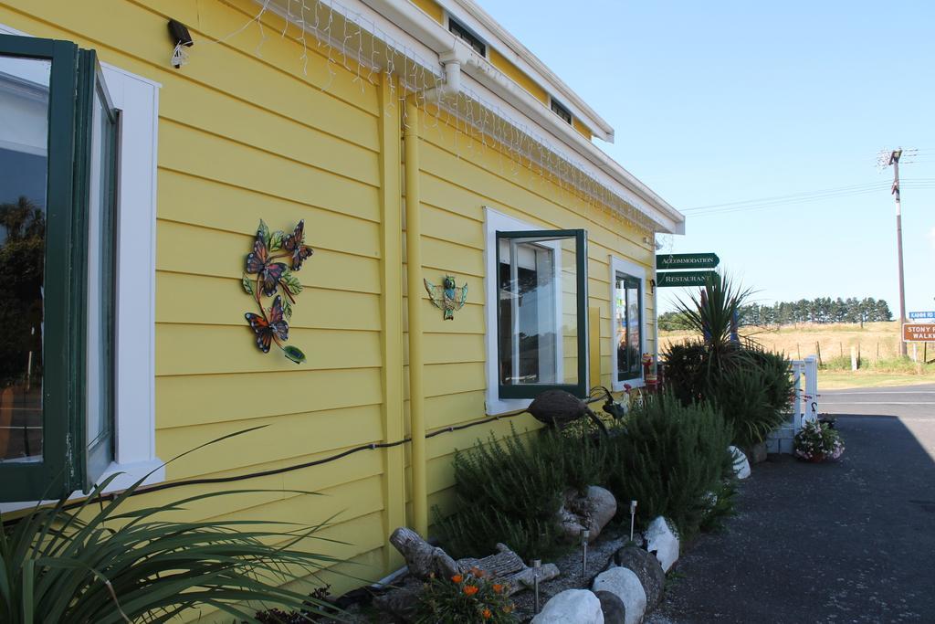 Stony River Hotel Okato Exterior photo